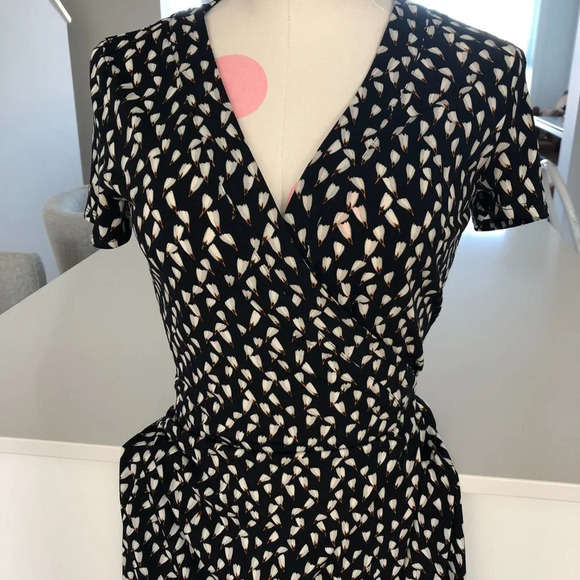 Mango Basics Short Sleeve Print Pattern Wrap Dress in Navy White Gold Size XXS - Picture 3 of 12